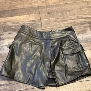 Ci Sono Black Faux Leather Skorts